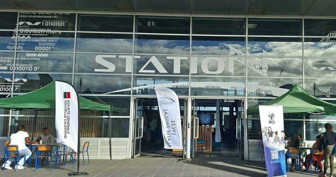 UNE station N