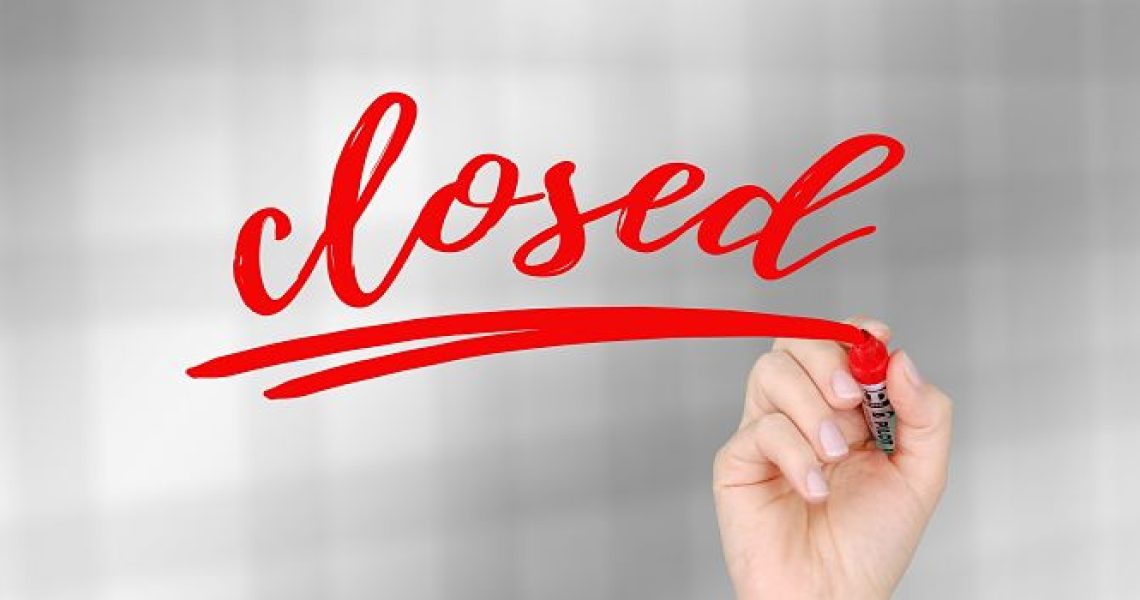 closed-4951621_1920_opt